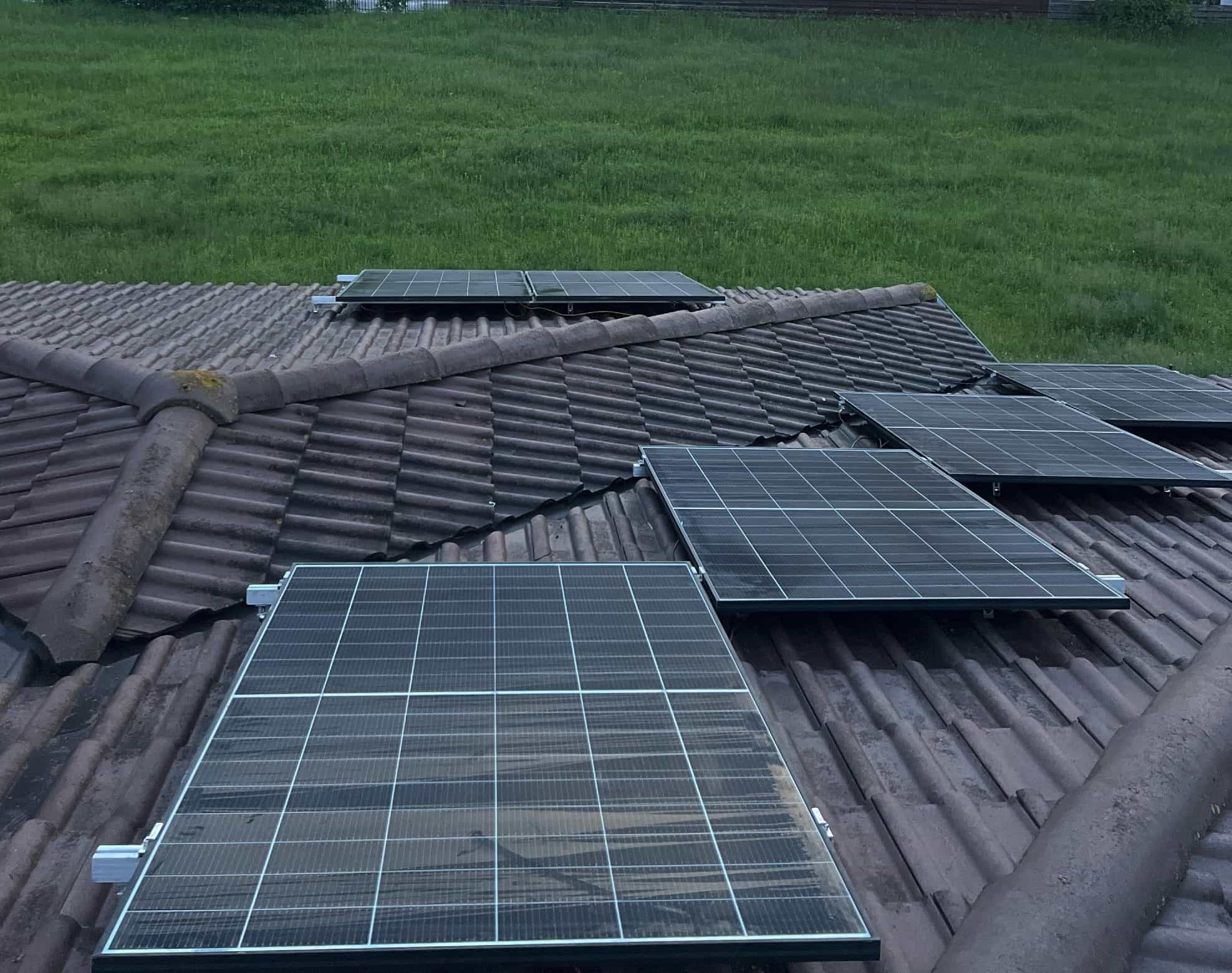 Sistem Fotovoltaic - panouri fotovoltaice în Floresti, Cluj, România