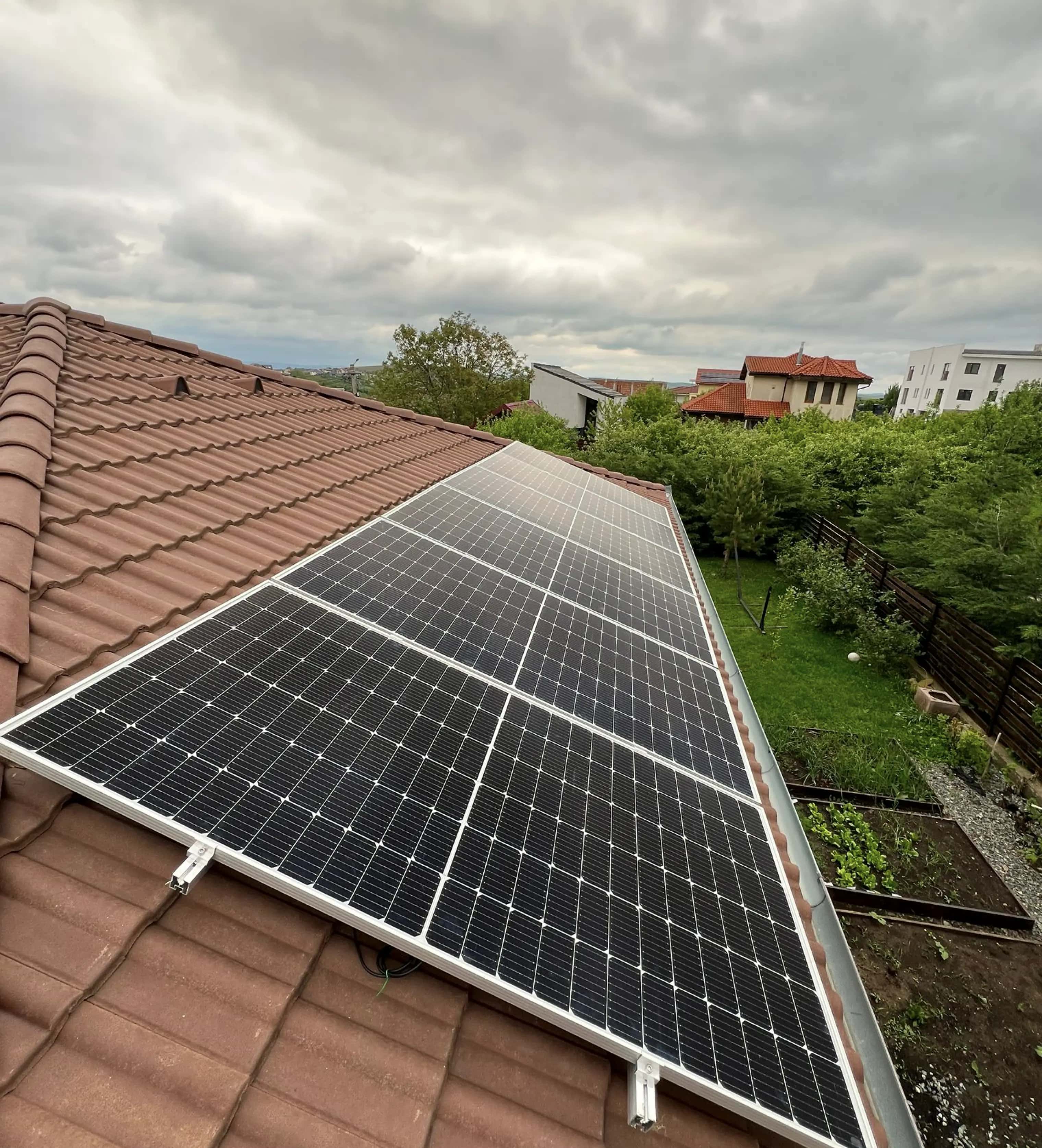 Sistem Fotovoltaic - panouri fotovoltaice în Dezmir, Cluj, România