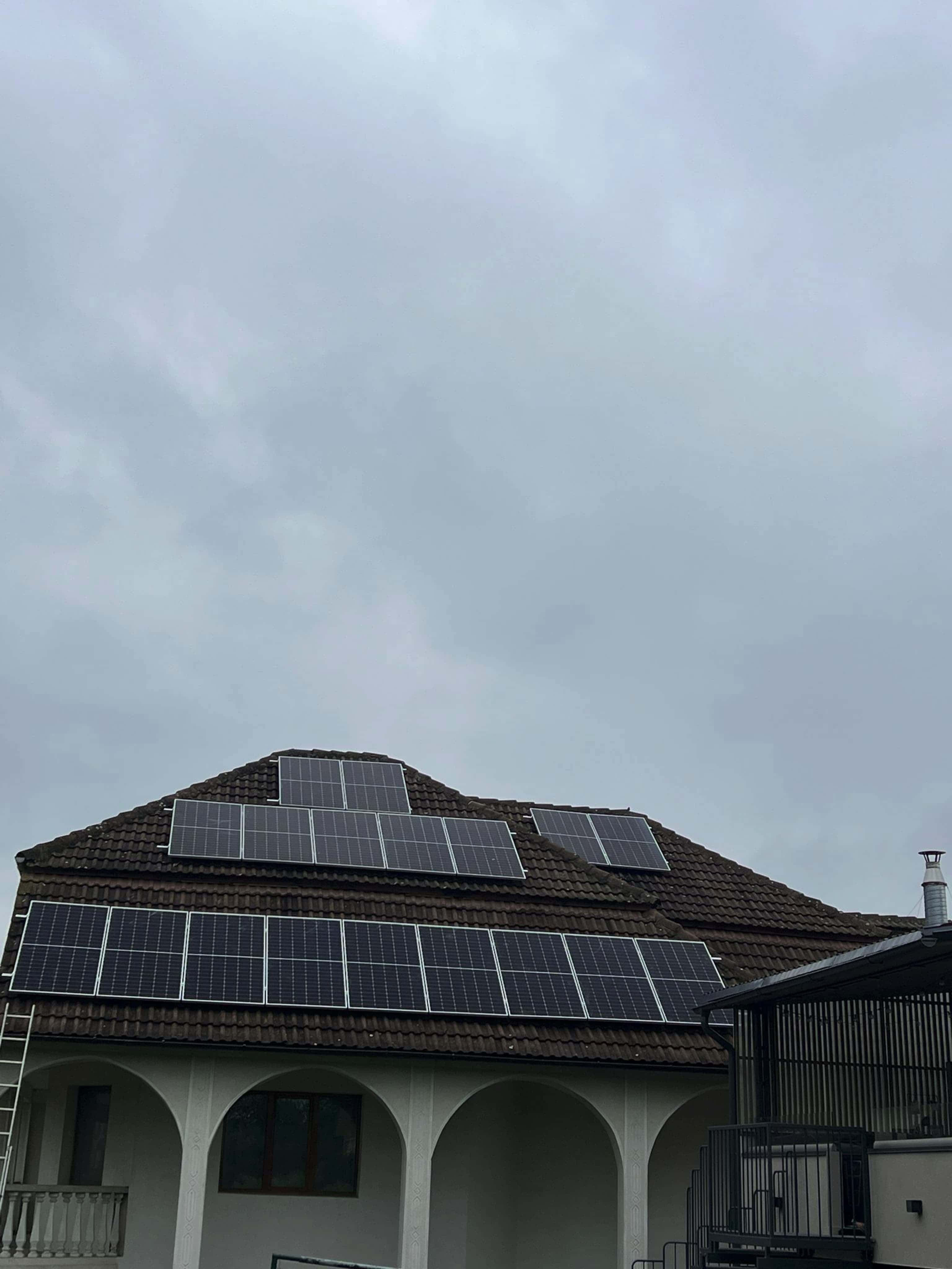 Sistem Fotovoltaic - panouri fotovoltaice în Dej, România