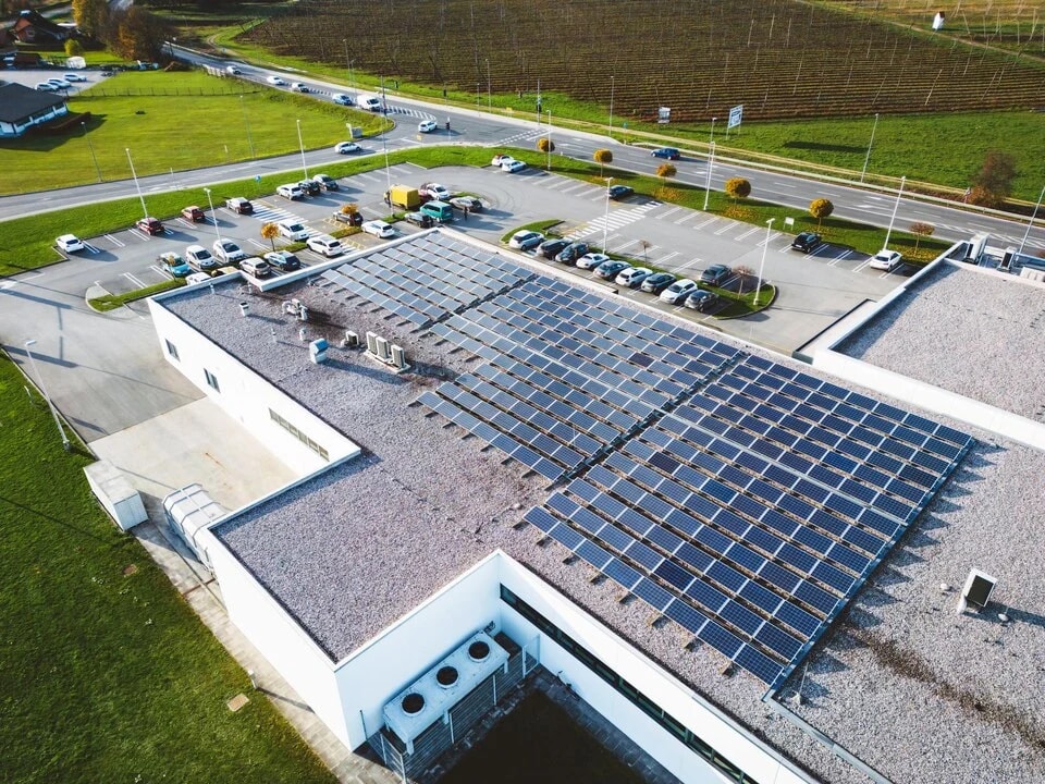 Sistem fotovoltaic industrial